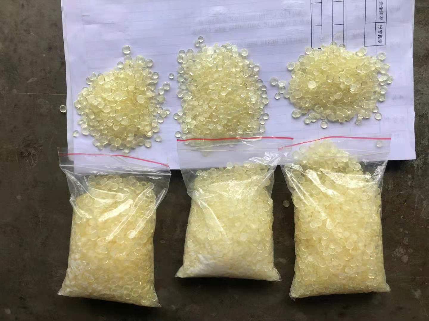 Colophane à point de ramollissement élevé pour peinture routière thermoplastique